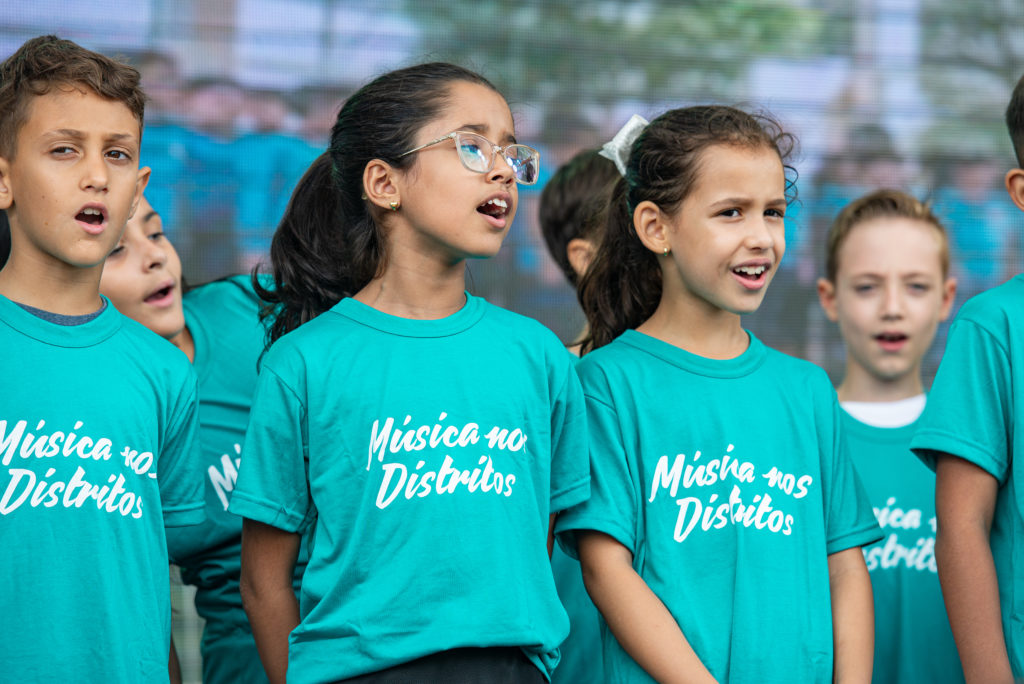 Projeto cultural “Música nos Distritos” levou cultura, educação musical e apoio psicossocial a crianças, jovens e idosos na zona rural de Londrina.