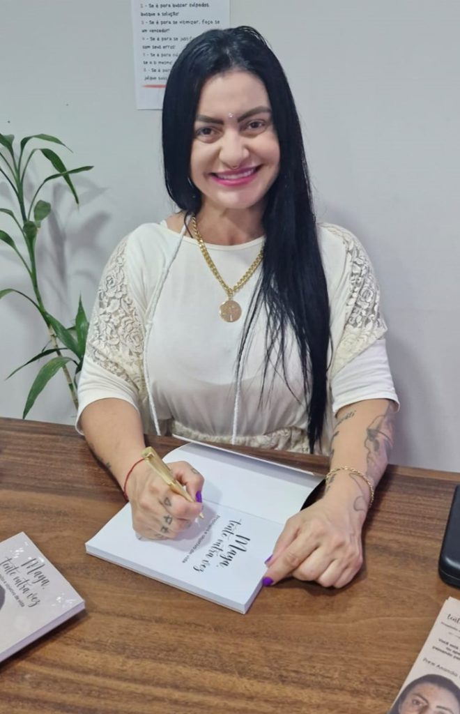 Lendas, práticas e histórias pessoais: a alquimia literária de Prem Ananda Maya em “Maya, Tente Outra Vez”