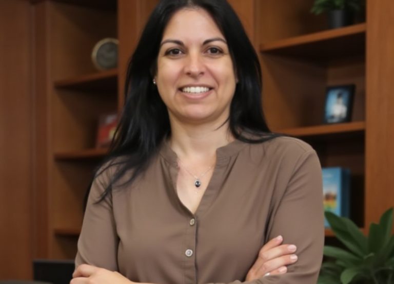 Livro de Renata Guimarães se torna best seller ao destacar a música como ferramenta de aprendizagem